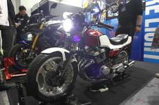 世界最小の乗れる「CBX400F」!? 忠実再現、「チービーX」と