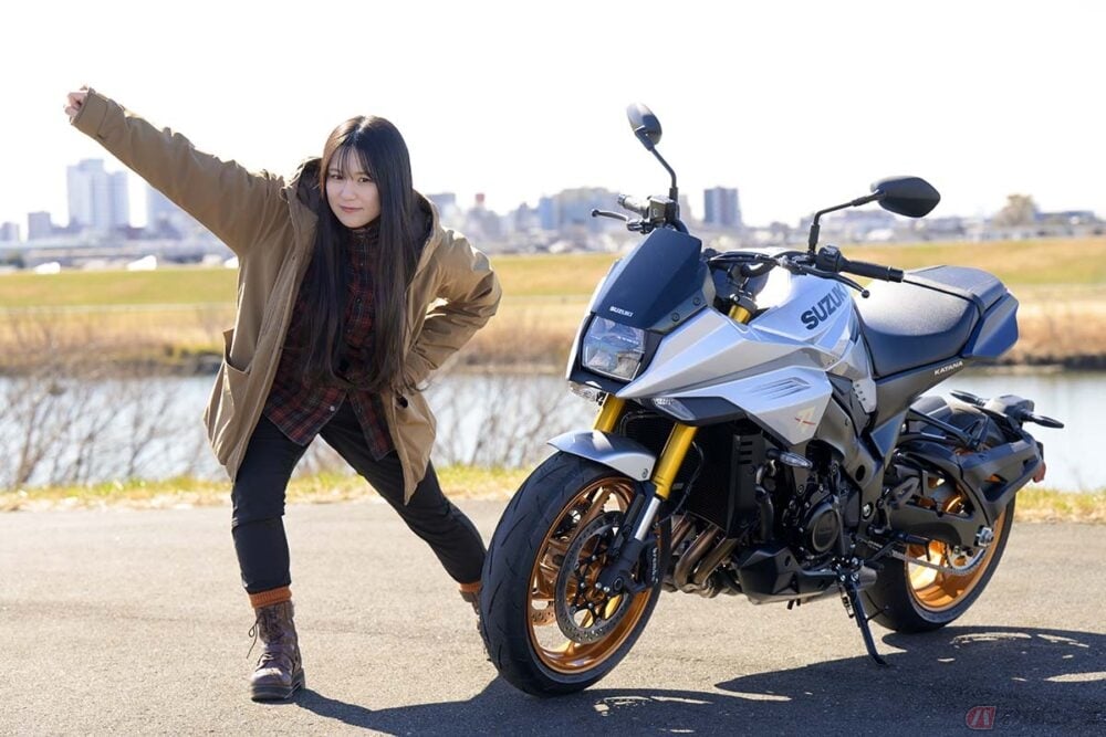 バイク女子が挑む伝説の名車！スズキ「KATANA」の鋭い切れ味に「怖い