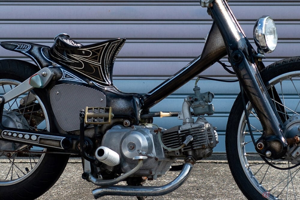 製作から10数年経っても色褪せない凛々しさを放つ「行灯カブ」カスタム