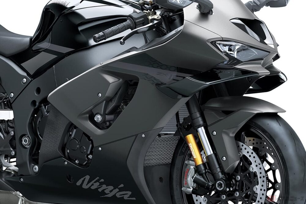 巨大な羽”を備えた新型「Ninja ZX-10R」 公道仕様に先駆けレース専用