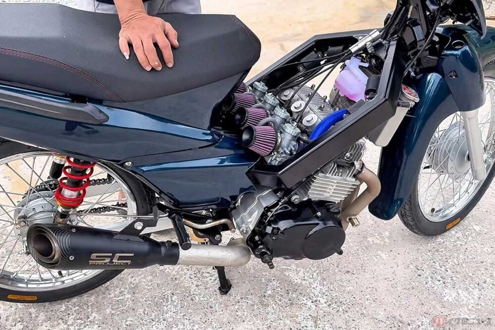 横型エンジン魔改造!! 「タイカブ」を縦型直4に!? 可愛さのカケラも
