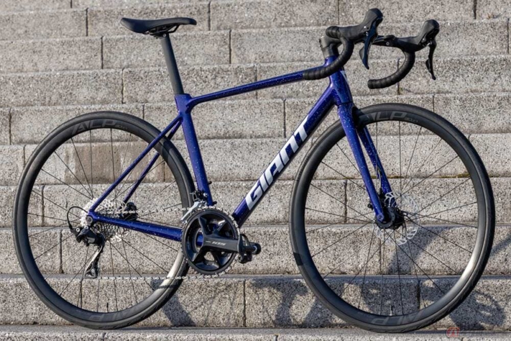 上位グレードでも完成車33万円!! GIANT高性能アルミロード「TCR SLR