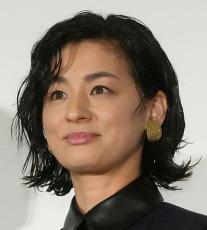 かつては“魔性の女”と呼ばれ…尾野真千子（42）が沖縄で「居酒屋の女将」になるまで