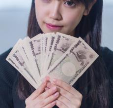 「性的なサービスは絶対にいけない。しかし」女の子に5万円をチラつかせて“一線を越える男性客”も…「大阪のJKリフレ」驚きの違法サービスの実態