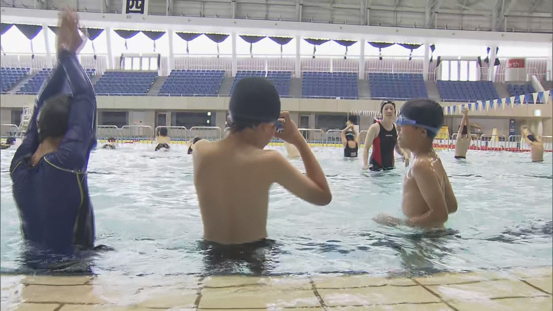 「音もなく溺れる」小学校の水泳授業は市民プールで民間の手を借りて　水泳の上達や“多くの目”で見守れる安全面の効果も