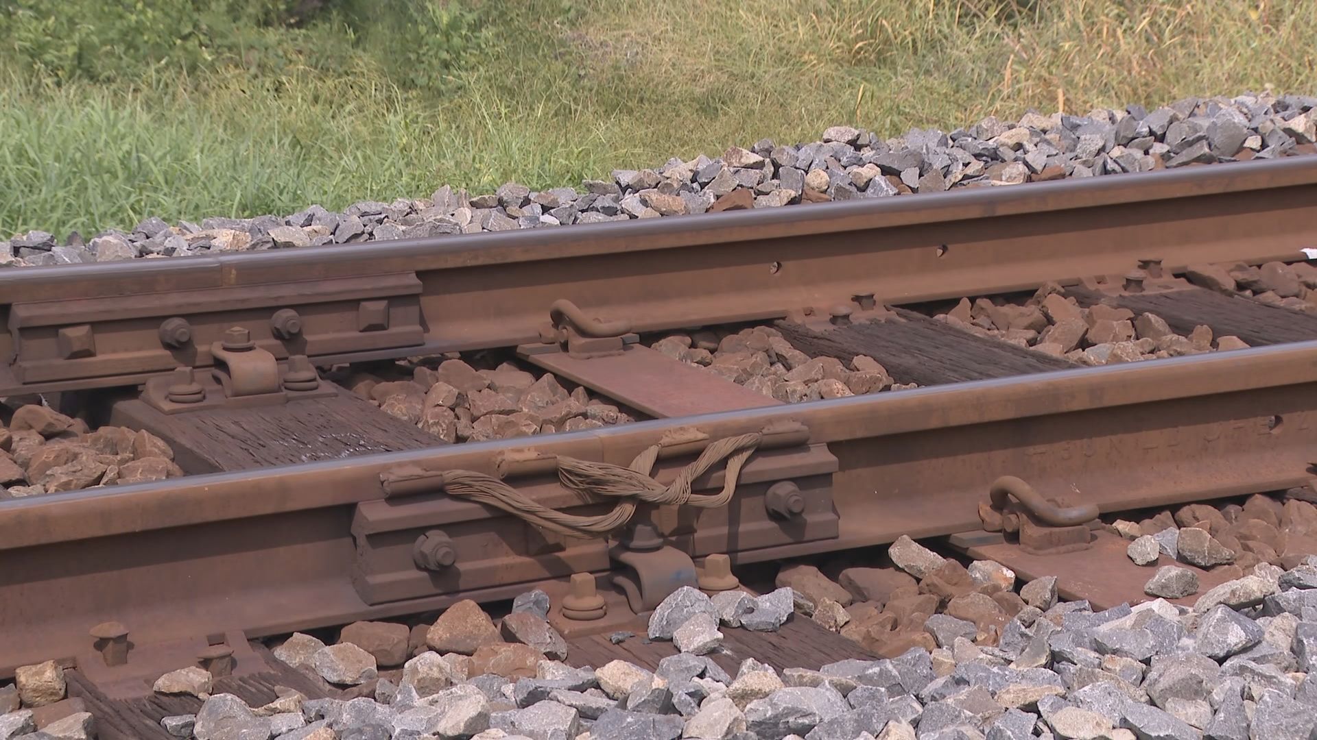 ｢線路上に立っている姿が｣　12歳男児が列車にはねられ意識不明の重体　三重・桑名市