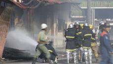 ｢建物に燃え移りそう｣ 漁協から119番通報　建物が焼け けが人はなし　愛知・碧南市