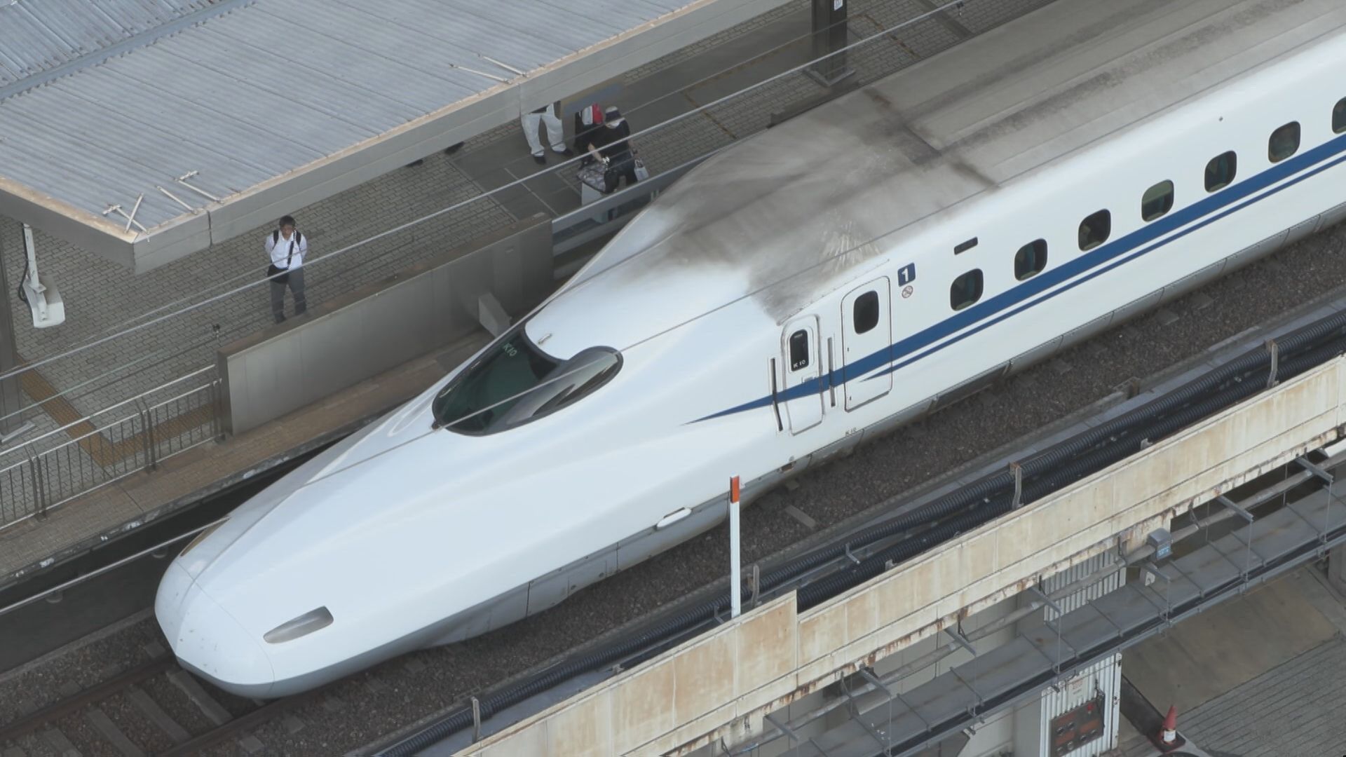 東海道新幹線 台風7号接近に伴い東京－名古屋間の運転を16日金曜日は取りやめ