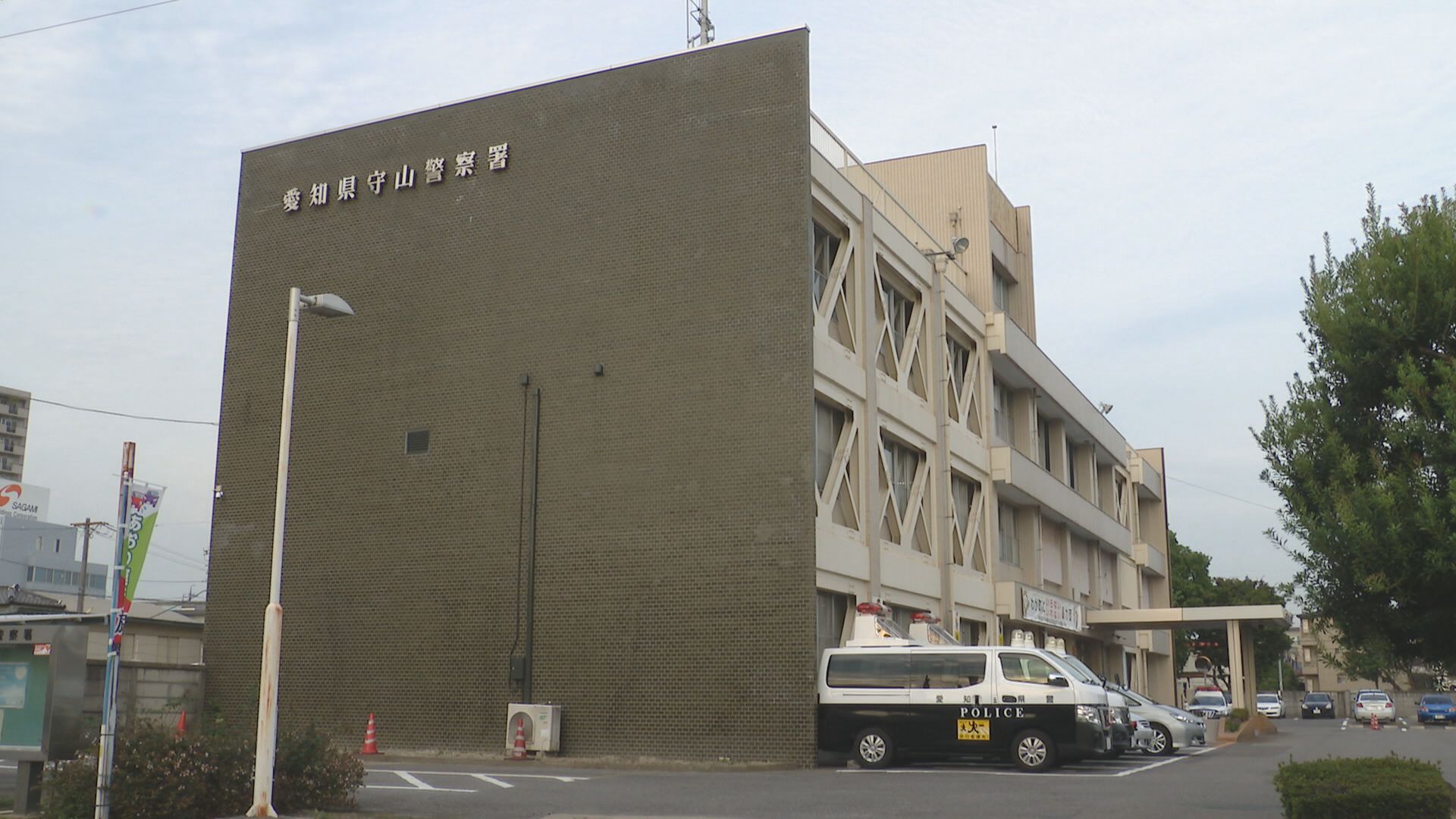 前方の車が車線変更　市バスが急ブレーキをかけ乗客2人けが　バスと車はぶつからず