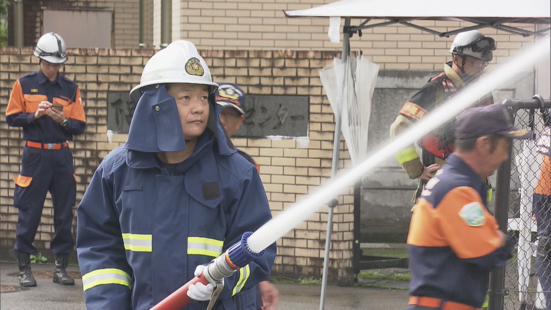 今年５月に温泉街で大規模火災　温泉街の火災に備える訓練　消防隊員ら１００人参加　岐阜・下呂市