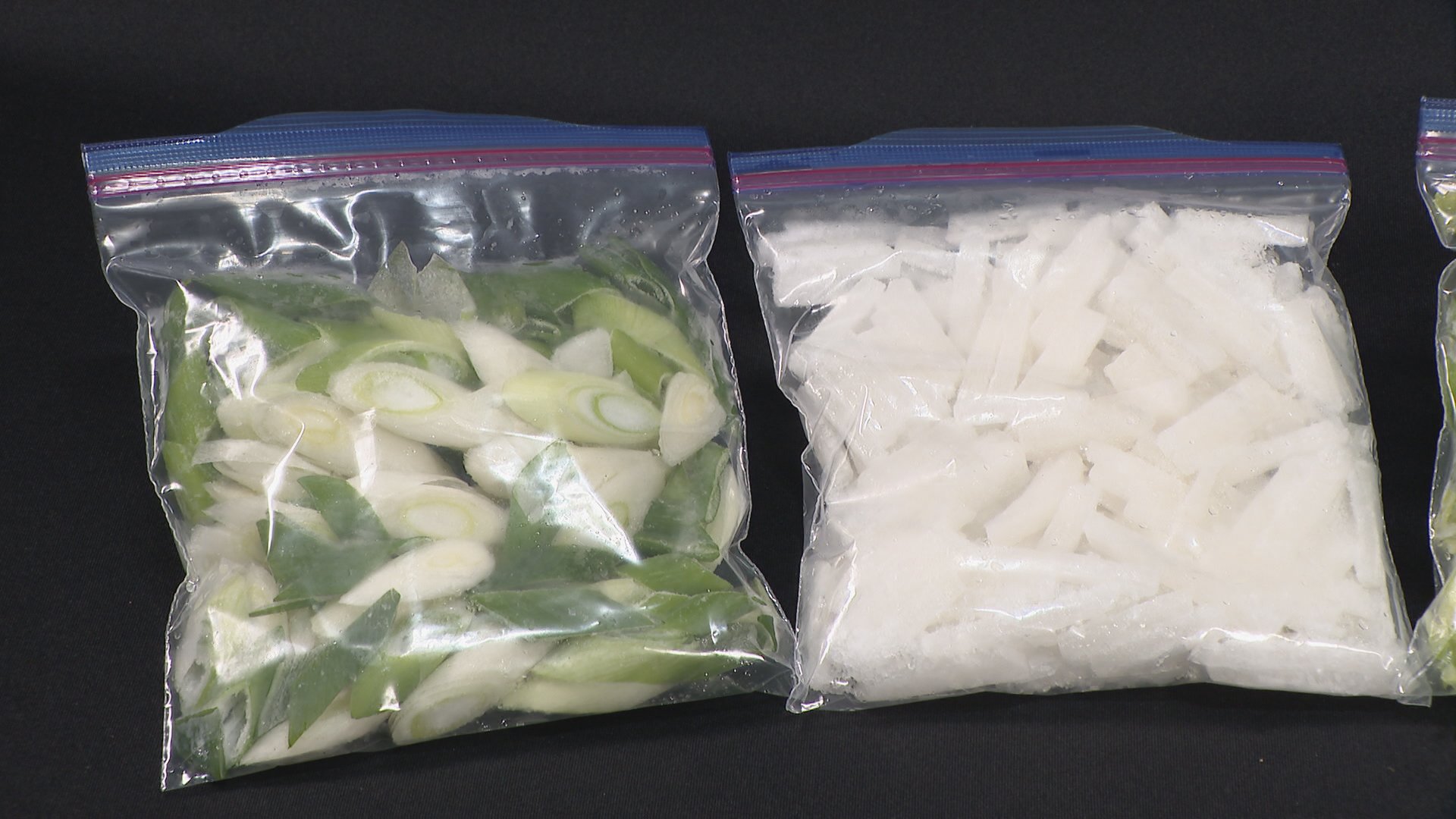 大根・白菜…野菜の“冷凍貯金”で物価高を乗り切る　解凍することなくそのまま鍋に　半分の時間で火が通り光熱費の節約にも