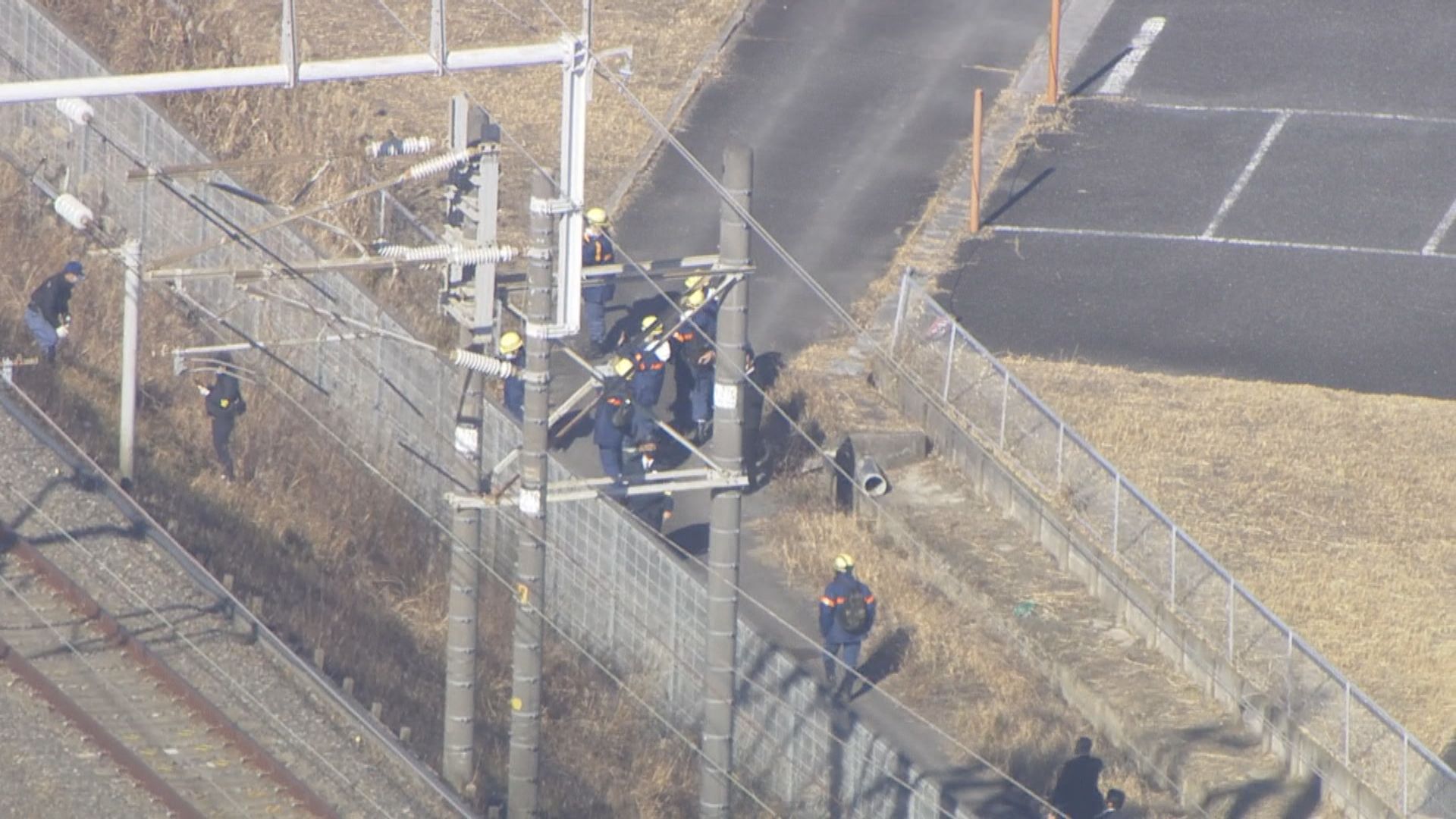 【速報】東海道新幹線の線路わきで火事 愛知・稲沢市で警察官が見つける 東京～新大阪間で運転再開（午後0時50分）