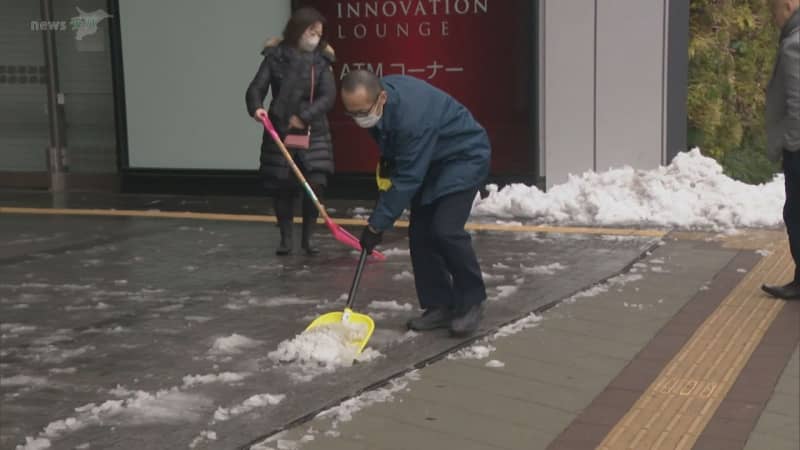 千葉県内の広範囲で雪　千葉市中央区で積雪3センチ　最大３８２０軒停電