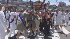 8年ぶり 浦安三社祭 神輿の「地すり」に歓声　千葉県浦安市