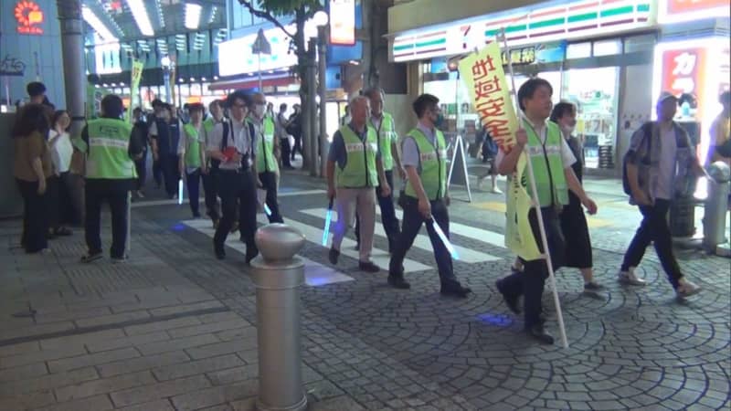 客引き・スカウト防止へ 歓楽街で警察官らがパトロール　千葉市