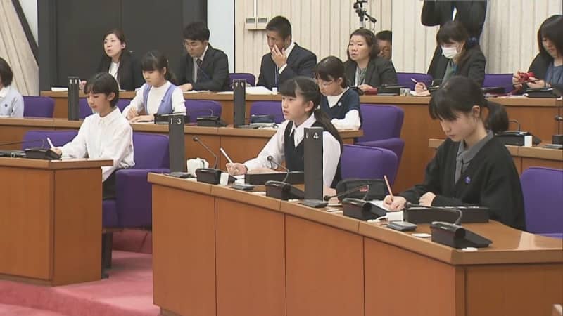 佐倉市で「子ども議会」　小学生らが議員さながら市政に対する質問