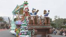 東京ディズニーリゾートがクリスマス一色に　ことしで見納めのパレードも