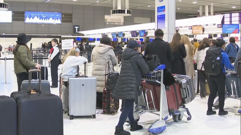 年越しを海外で 成田空港で出国ラッシュ　出国ピークは２８日