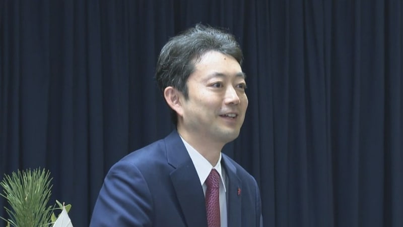 県庁で仕事始め　熊谷知事「県民のために一生懸命働こう」