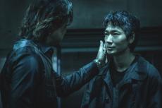 綾野剛×豊川悦司主演Netflix「地面師たち」週間第1位獲得の好スタート