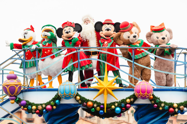 【ディズニー】サンタクロースとホリデーをお祝い！TDS「ディズニー・クリスマス・グリーティング」