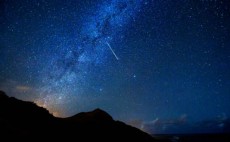 8月12日の夜はペルセウス座流星群の天体ショー！たくさんの流星を見るコツは？【恋占ニュース】
