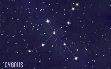Xmasプレゼントは夜空に輝く星の十字架なんていかが？【恋占ニュース】