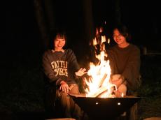 夜は焚き火でチルアウト。 サブスク別荘【SANU】でかなえる “自然と共に生きる”宿泊体験