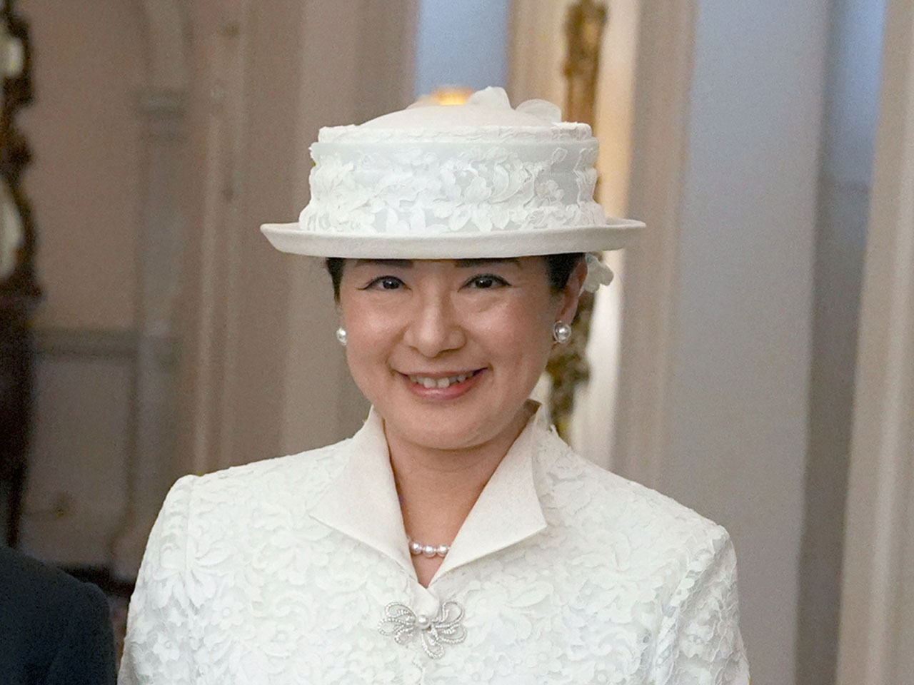 愛子さまはイギリスでの両陛下に「あ！お母さまも」と…　天皇ご一家が愛子さまの“3度目の外国訪問”を迎える日