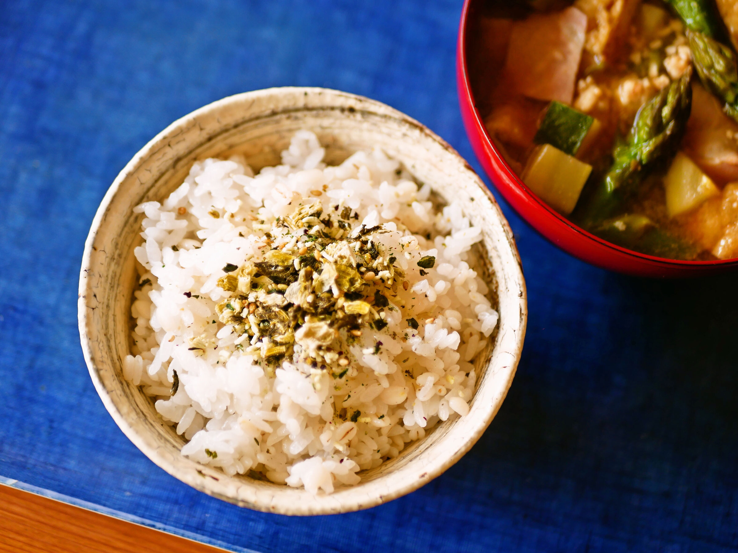 【長野県のお土産レシピ】 野沢菜ふりかけのっけごはん 地元スーパーのふりかけがおいしい！