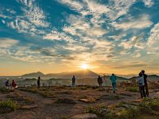 【鳥取県 2024年版】秋の絶景・風物詩10選。奇跡の絶景「ダイヤモンド大山」