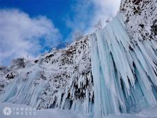 【山形県・2025年版】冬の絶景・風物詩10選。厳しい冬の自然が生み出す、氷の芸術空間