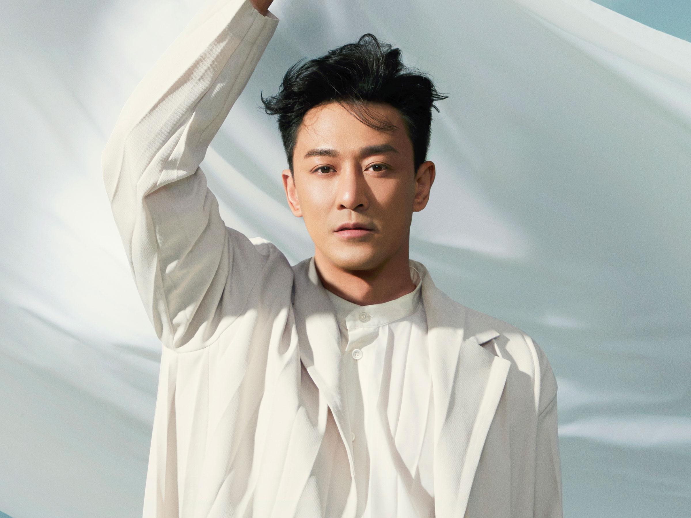 《『トワイライト・ウォリアーズ』主演》歌手としても活動、レイモンド・ラムの“日本公演への思い”と“意外な十八番” 「カラオケでよく歌う日本の曲は…」