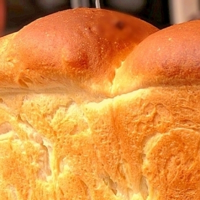 「パンの記念日」夜こねて朝焼くだけ！初めてでも作れる簡単な「低温発酵パン」
