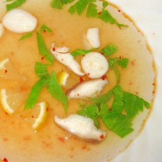 エビは殻まで活用♪カリカリおつまみや旨みたっぷりのスープ、ソースに！