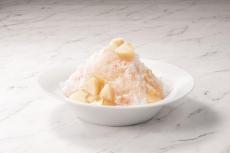 今年は品揃えがアップ！桃をまるごと1玉使用したデニーズのザ