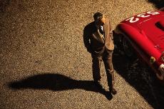 【「フェラーリ」評論】マイケル・マン8年ぶりの新作は、モータースポーツの帝王の裏側を描いた実話