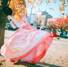 福岡拠点の美女レイヤーが『スマブラ』ピーチ姫に「ドレスの下にワイヤーパニエ着用でお姫様感を」