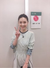  倉科カナ、ピース＆横顔＆振り向きざま写真にファン歓喜 