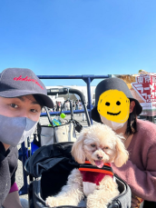 ノンスタ井上の妻、夫と愛犬とのデートで家族３ショット