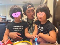 ノンスタ石田、６歳のBD迎えた双子姉妹を抱き３ショット