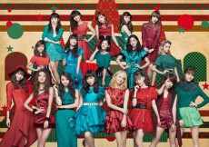  E-girls、キュートな姿に胸キュン!? グループ初のクリスマスソングはハッピーチューン 