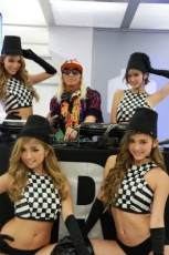  DJ KOO「VR、サイKOO（最高）！」dTVがVR業界に殴りこみ!?　VR視聴アプリ＆MVを公開 