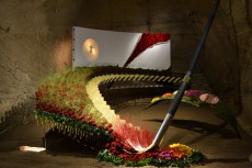 フラワーアーティストの日本代表選出、東京ミッドタウンで2m超の花インスタレーション
