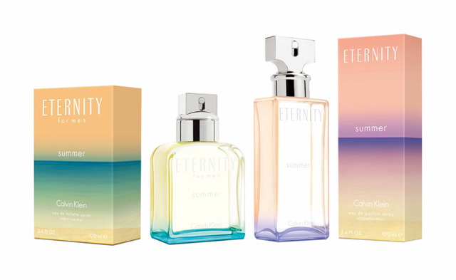 CK「エタニティ」新作香水は水平線に漂うロマンティックな夏のココロ
