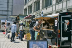 青山に30台超のフードトラックが集結する「Gourmet Street Food Vol.2‐東京美食屋台‐」。話題の台湾料理店も