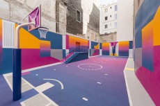 ナイキとピガール、イル・スタジオが制作。パリの市街地に現れた、まるでCGのようなバスケットボールコート