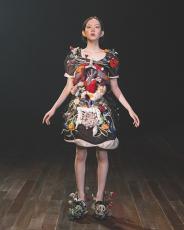 ルック】歪さの中に宿る美しさ。アンダーカバーが2026年春夏ウィメンズ