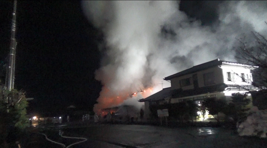 【動画あり】火事相次ぐ福島県内　福島市で2階建ての物置などが全焼する火事