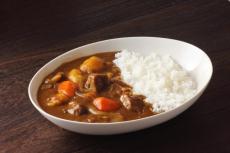 カレーが好きな人は9割以上！カレールウに1年でいくらかけてるの？